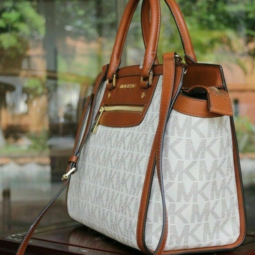 MICHAEL KORS SELMA ZIP LARGE VANILLA LOGO LUGGAGE LEATHER SATCHEL BAG NWT! - Picture 4 of 9